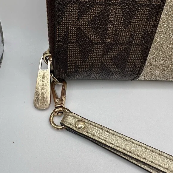 Michael Kors 7" Flat Wallet Center‎ Stripe Wristlet Clutch Card Holder Monogram - Picture 2 of 16